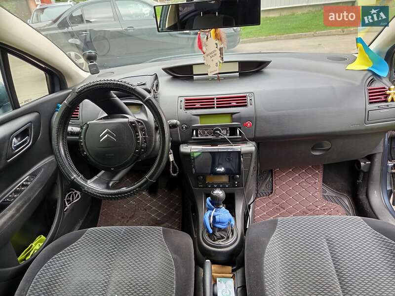Хэтчбек Citroen C4 2007 в Кропивницком фото 12 Хэтчбек Citroen C4 2007 в Кропивницком