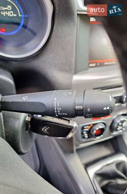 Хэтчбек Citroen C4 2017 в 