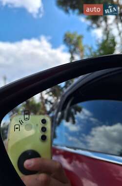Хэтчбек Citroen C4 2017 в 