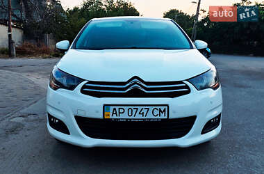 Хэтчбек Citroen C4 2013 в 