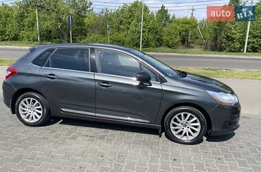 Хэтчбек Citroen C4 2012 в 