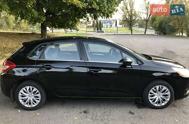 Хэтчбек Citroen C4 2013 в 