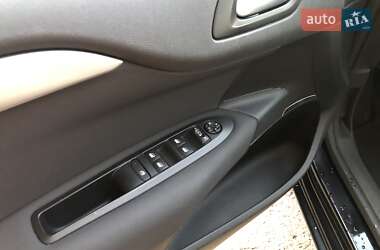 Хэтчбек Citroen C4 2013 в 