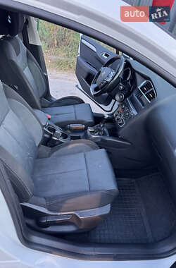 Хэтчбек Citroen C4 2011 в 