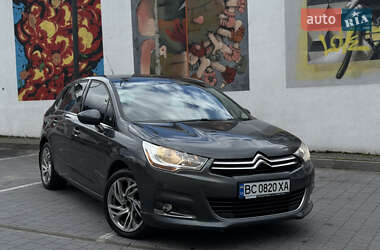 Хэтчбек Citroen C4 2012 в 