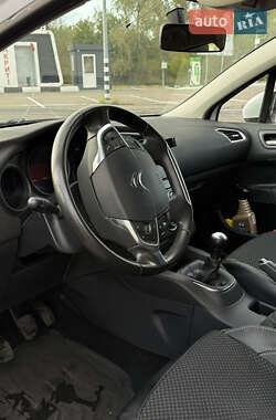 Хэтчбек Citroen C4 2014 в 
