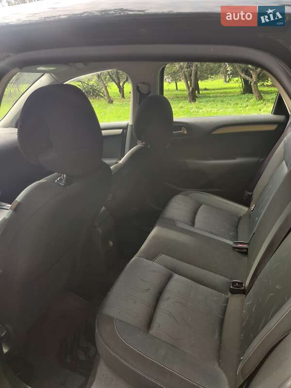 Хэтчбек Citroen C4 2013 в Киеве