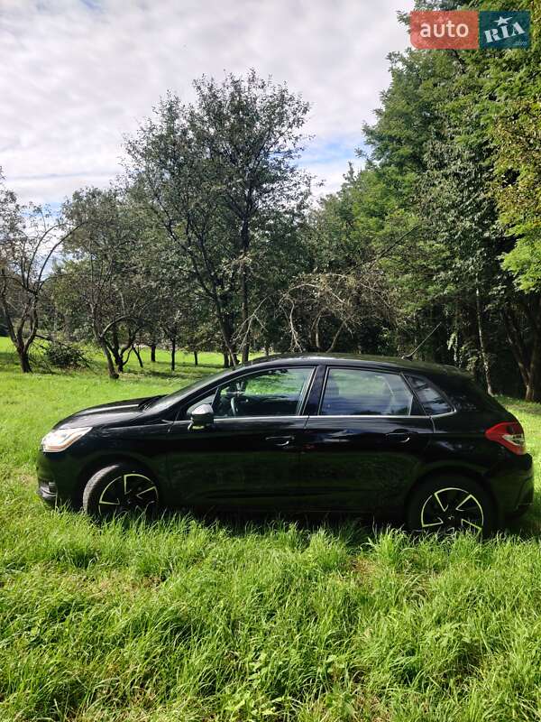 Хэтчбек Citroen C4 2013 в Киеве