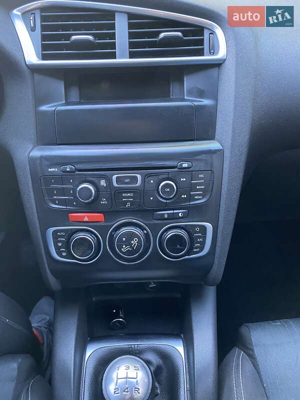 Хетчбек Citroen C4 2011 в Полтаві фото 11 Хетчбек Citroen C4 2011 в Полтаві