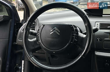 Хэтчбек Citroen C4 2008 в 