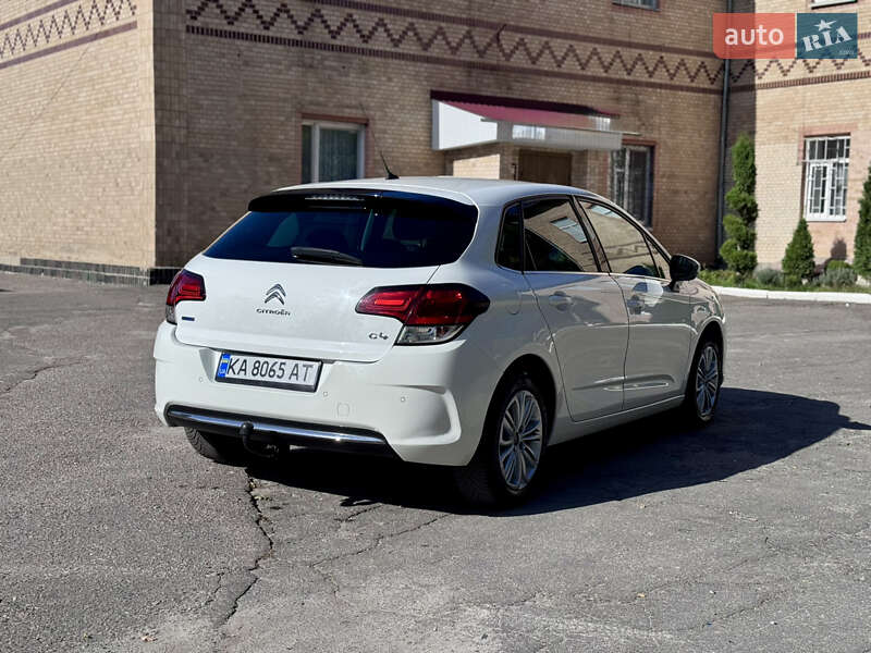 Хэтчбек Citroen C4 2015 в Киеве