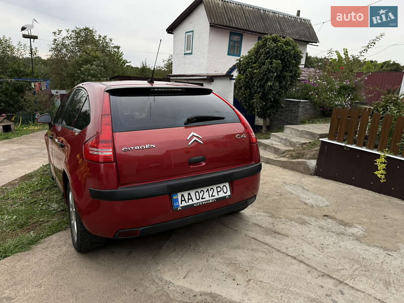 Хэтчбек Citroen C4 2006 в Прилуках