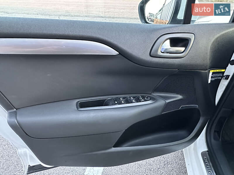 Хэтчбек Citroen C4 2012 в Ровно