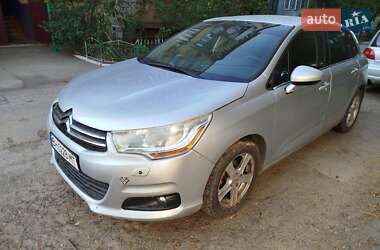 Хэтчбек Citroen C4 2011 в 