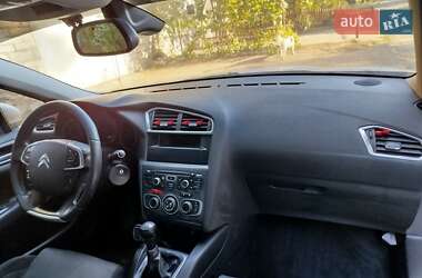 Хэтчбек Citroen C4 2011 в 