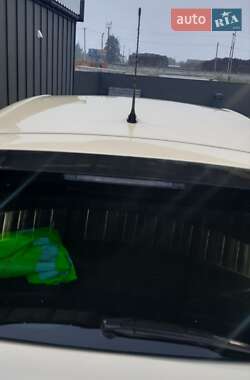 Седан Citroen C4 2012 в  фото 3 Седан Citroen C4 2012 в