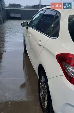 Седан Citroen C4 2012 в  фото 13 Седан Citroen C4 2012 в