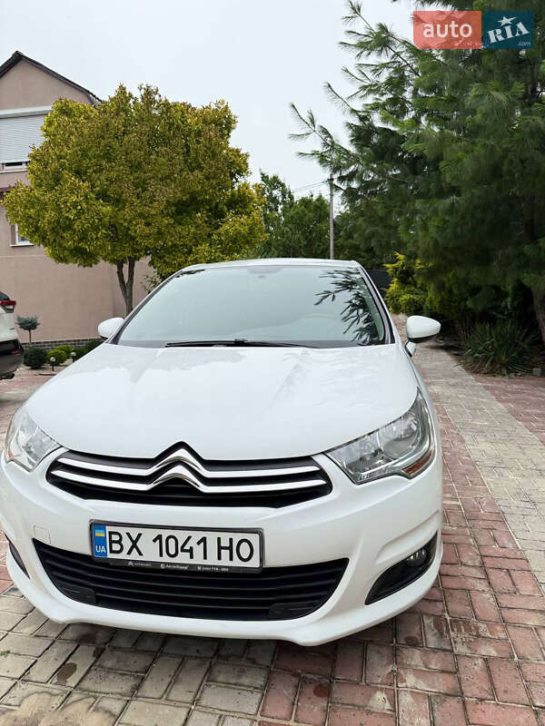 Хэтчбек Citroen C4 2012 в Каменец-Подольском