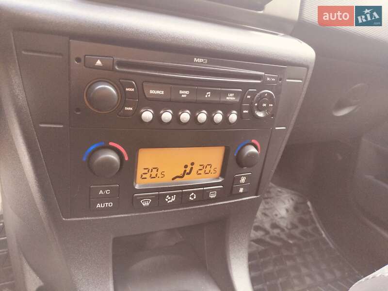 Хэтчбек Citroen C4 2009 в Львове фото 18 Хэтчбек Citroen C4 2009 в Львове