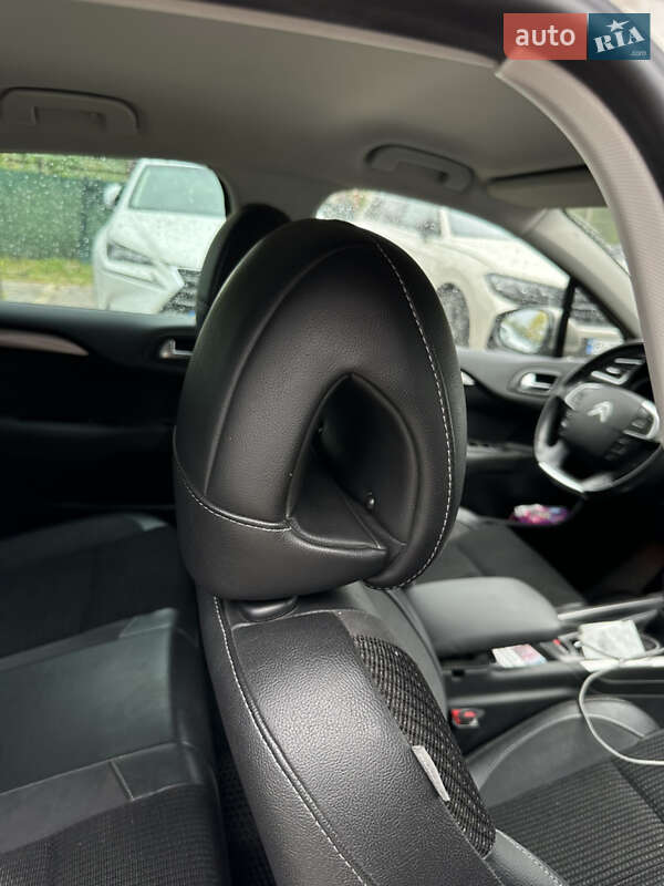 Хетчбек Citroen C4 2011 в Ужгороді фото 14 Хетчбек Citroen C4 2011 в Ужгороді