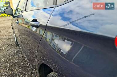 Хэтчбек Citroen C4 2011 в 