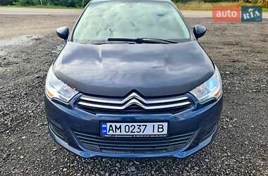 Хэтчбек Citroen C4 2011 в 