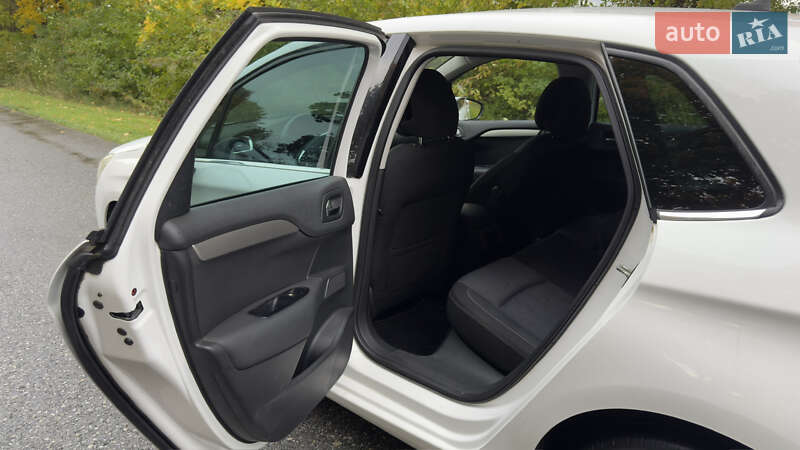 Хэтчбек Citroen C4 2011 в Львове фото 8 Хэтчбек Citroen C4 2011 в Львове