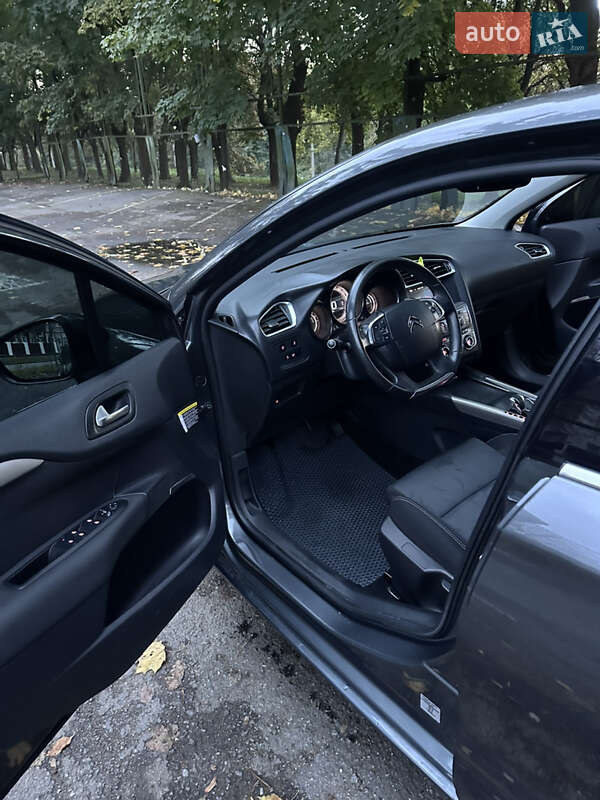Хэтчбек Citroen C4 2013 в Хмельницком