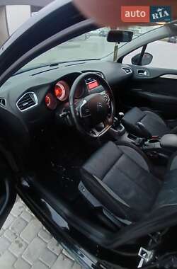 Хэтчбек Citroen C4 2012 в 