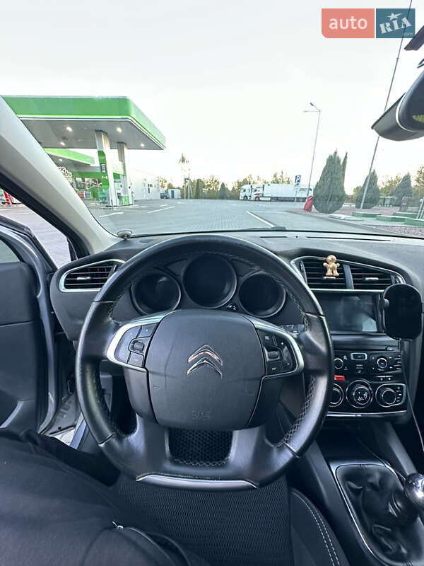 Хэтчбек Citroen C4 2017 в Киеве