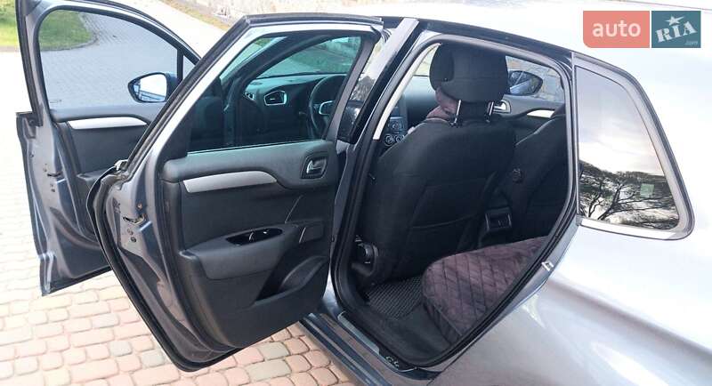 Хэтчбек Citroen C4 2011 в Львове