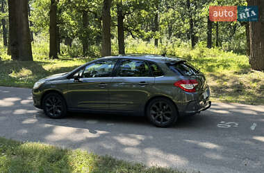 Хэтчбек Citroen C4 2012 в 