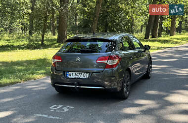 Хэтчбек Citroen C4 2012 в 