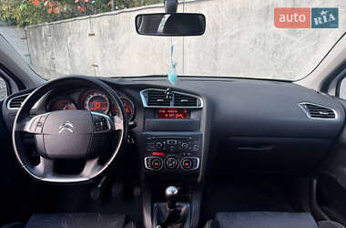 Хэтчбек Citroen C4 2012 в 