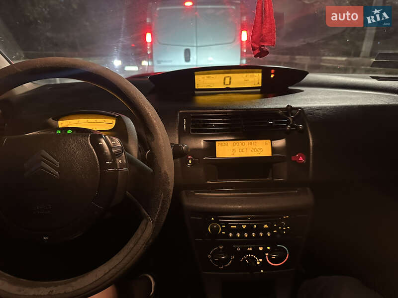 Купе Citroen C4 2008 в Хотине