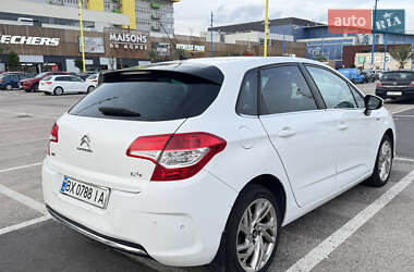 Хэтчбек Citroen C4 2012 в 