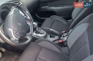 Хэтчбек Citroen C4 2016 в 