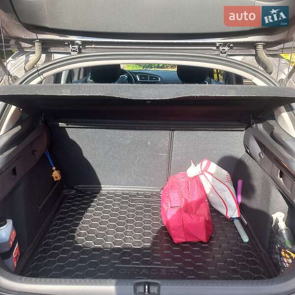 Хетчбек Citroen C4 2016 в Києві