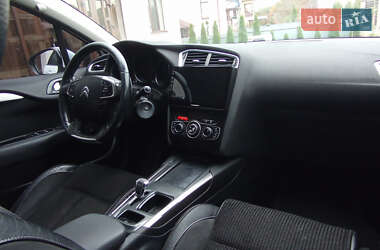 Хэтчбек Citroen C4 2012 в 