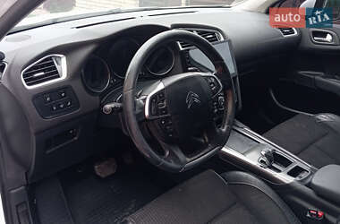Хэтчбек Citroen C4 2012 в 