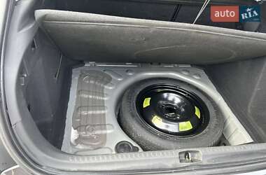 Хэтчбек Citroen C4 2016 в 