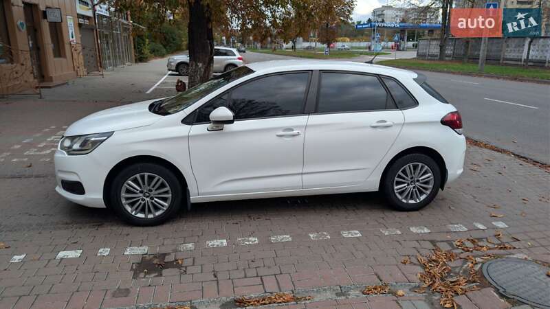 Хетчбек Citroen C4 2011 в Черкасах фото 8 Хетчбек Citroen C4 2011 в Черкасах