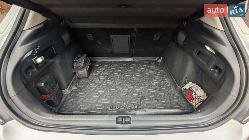 Хетчбек Citroen C4 2011 в Черкасах фото 17 Хетчбек Citroen C4 2011 в Черкасах