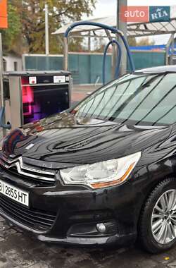 Хэтчбек Citroen C4 2011 в 