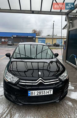 Хэтчбек Citroen C4 2011 в 