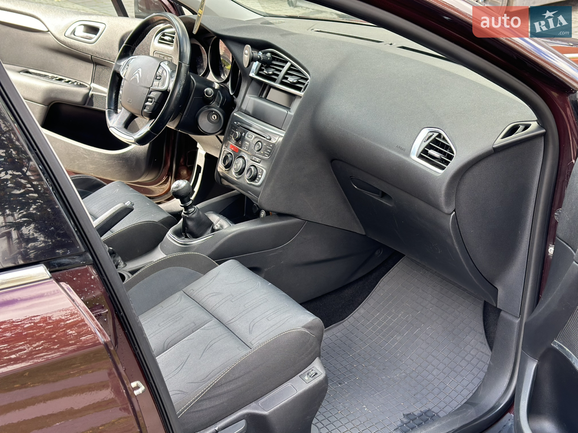 2011 Citroen C4 - мініатюра 17