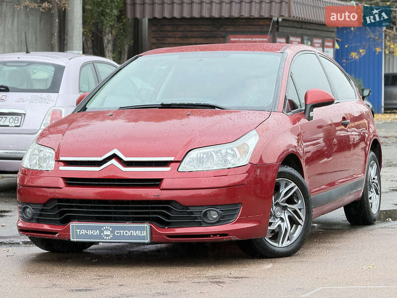 Хетчбек Citroen C4 2008 в  фото Хетчбек Citroen C4 2008 в
