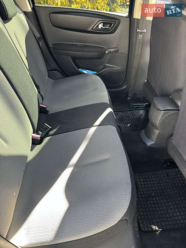 Хэтчбек Citroen C4 2007 в Дубно фото 10 Хэтчбек Citroen C4 2007 в Дубно