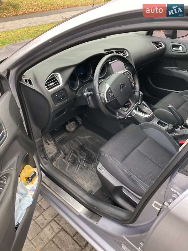 Хэтчбек Citroen C4 2016 в Львове фото 10 Хэтчбек Citroen C4 2016 в Львове