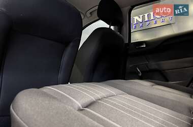 Хетчбек Citroen C4 2012 в  фото 31 Хетчбек Citroen C4 2012 в